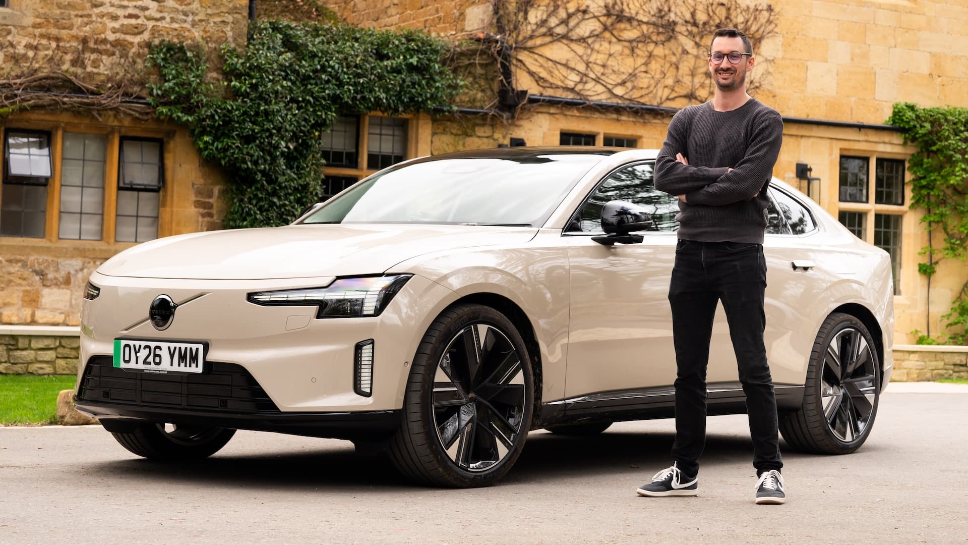 Volvo ES90