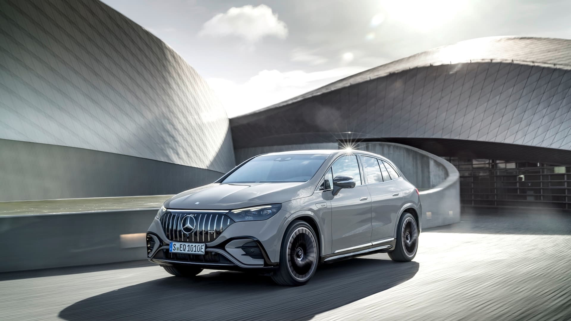 Mercedes-Benz AMG EQE SUV 53