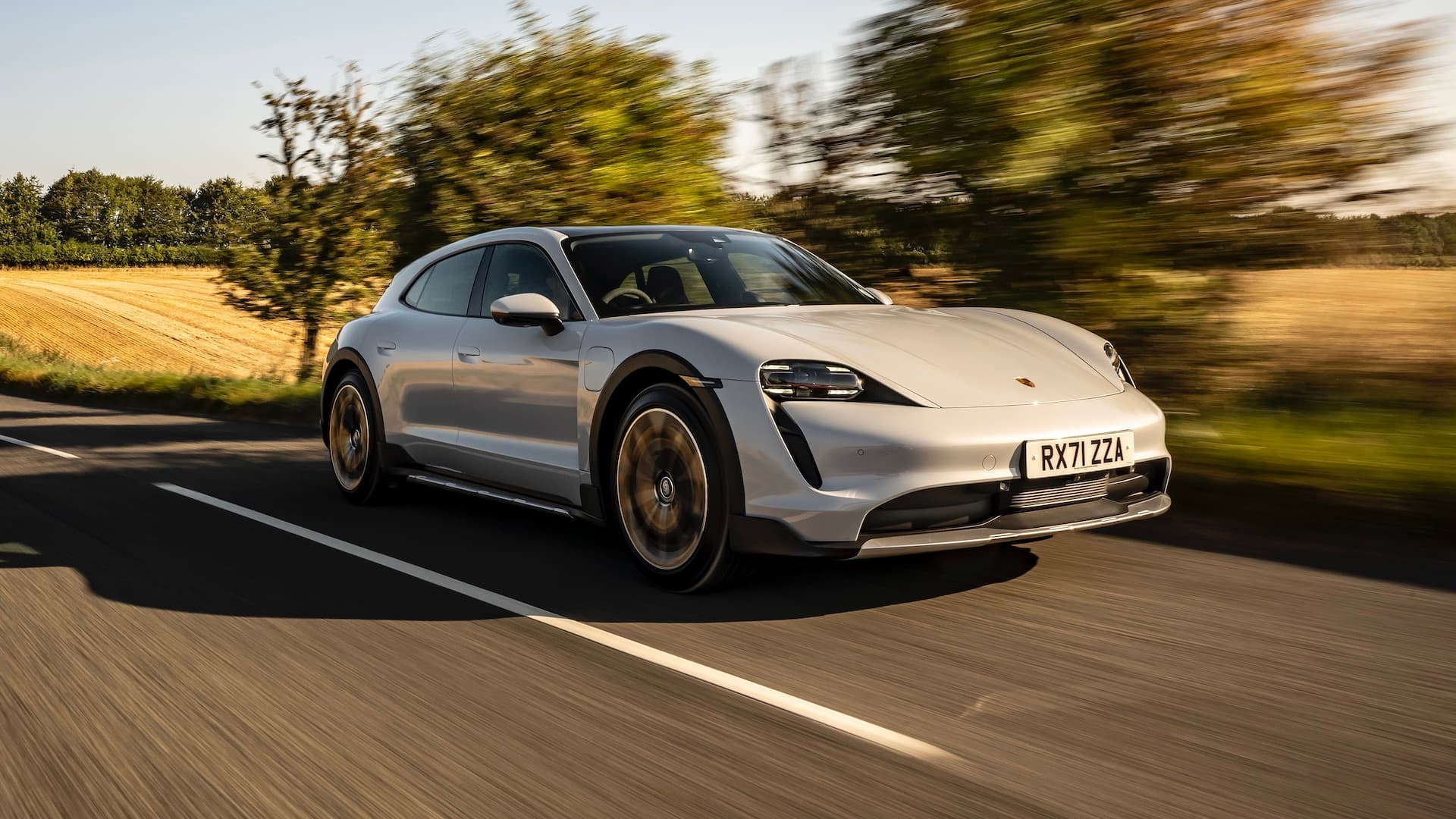 Porsche Taycan Cross Turismo
