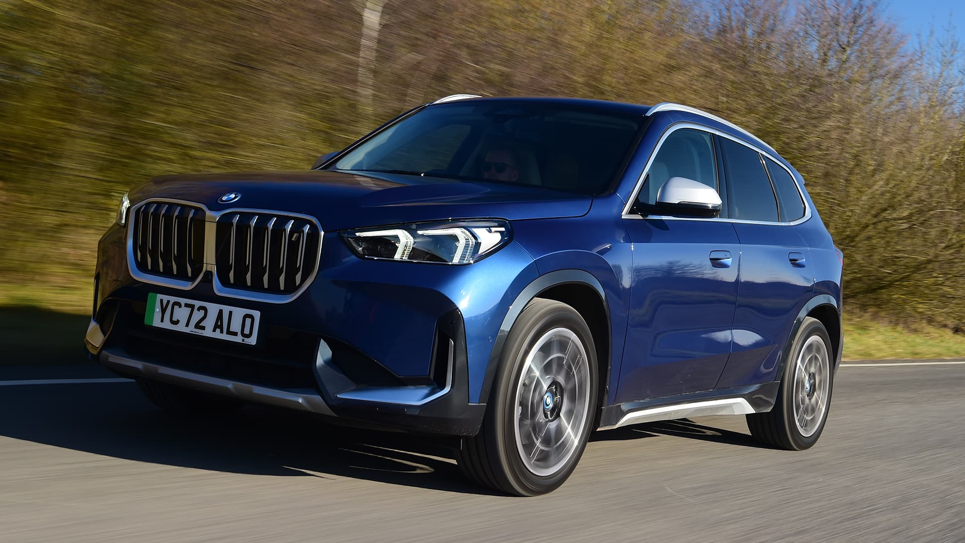 BMW iX1