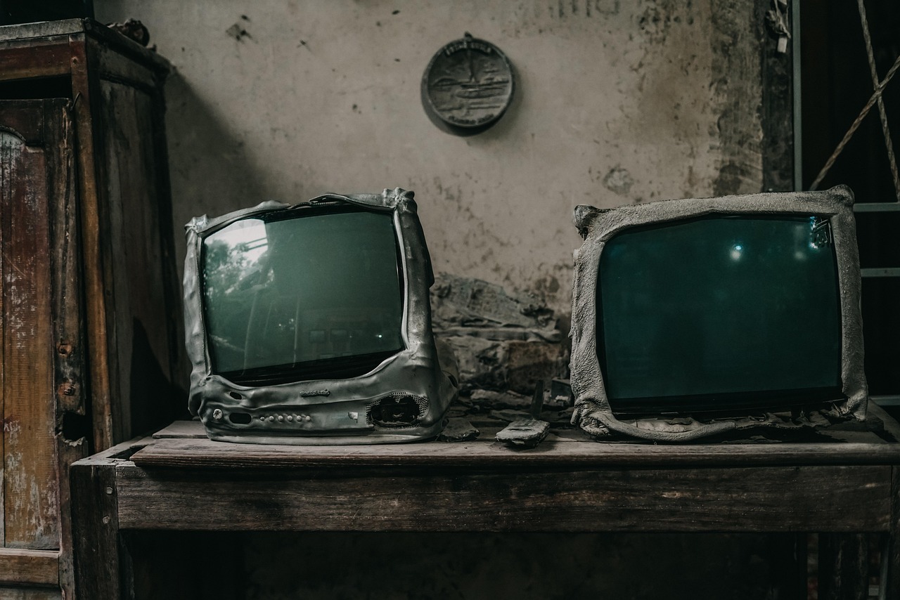Fibra + TV in un'unica offerta: conviene davvero? Costi dopo la promo, vincoli e come confrontarle